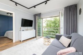 Central Rosi Art Deco Apartment with parking